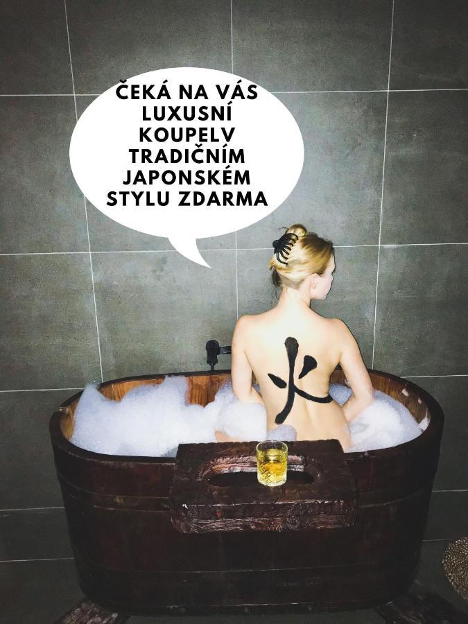 Zážitková noc OROOM Japonsko Brno Esterno foto
